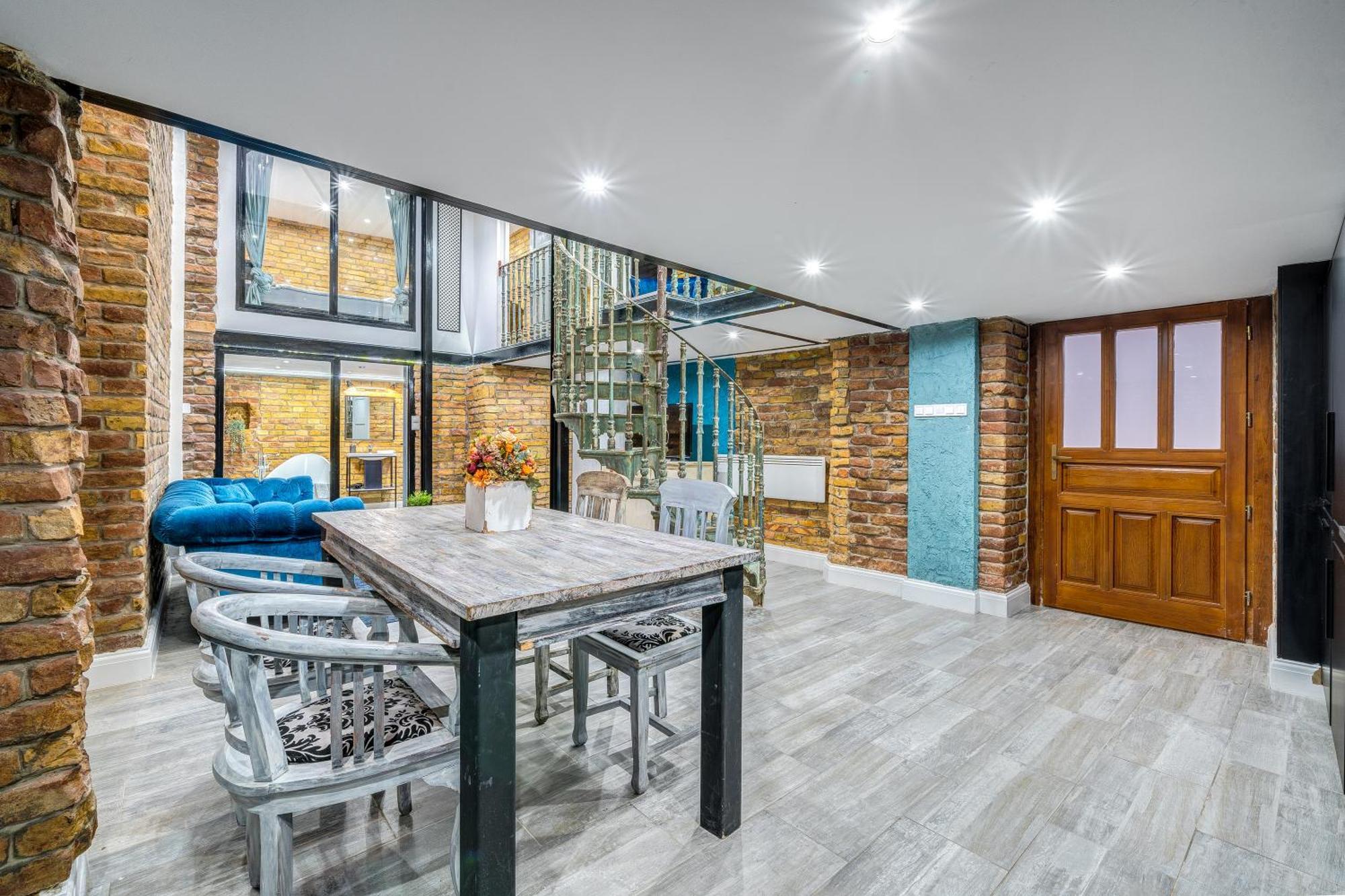City Center Loft Haven: Modern Elegance Budapest Ngoại thất bức ảnh