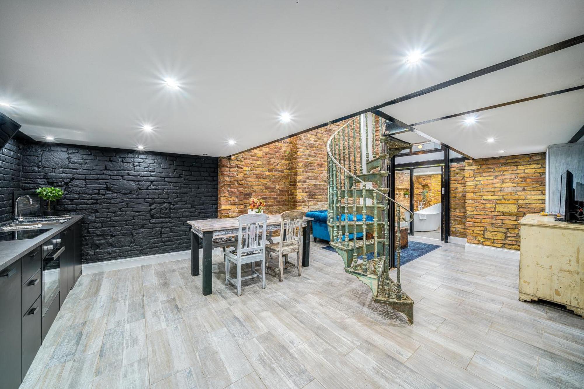 City Center Loft Haven: Modern Elegance Budapest Ngoại thất bức ảnh