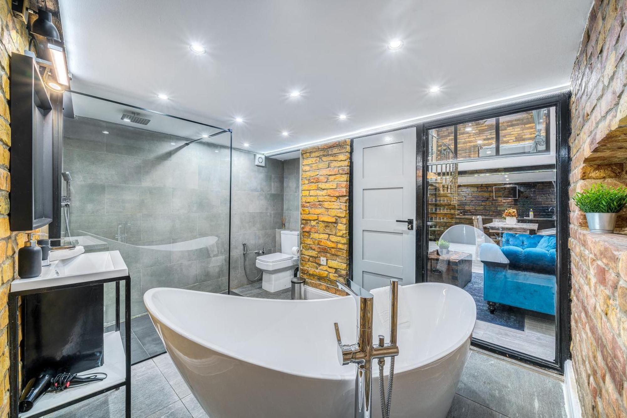 City Center Loft Haven: Modern Elegance Budapest Ngoại thất bức ảnh