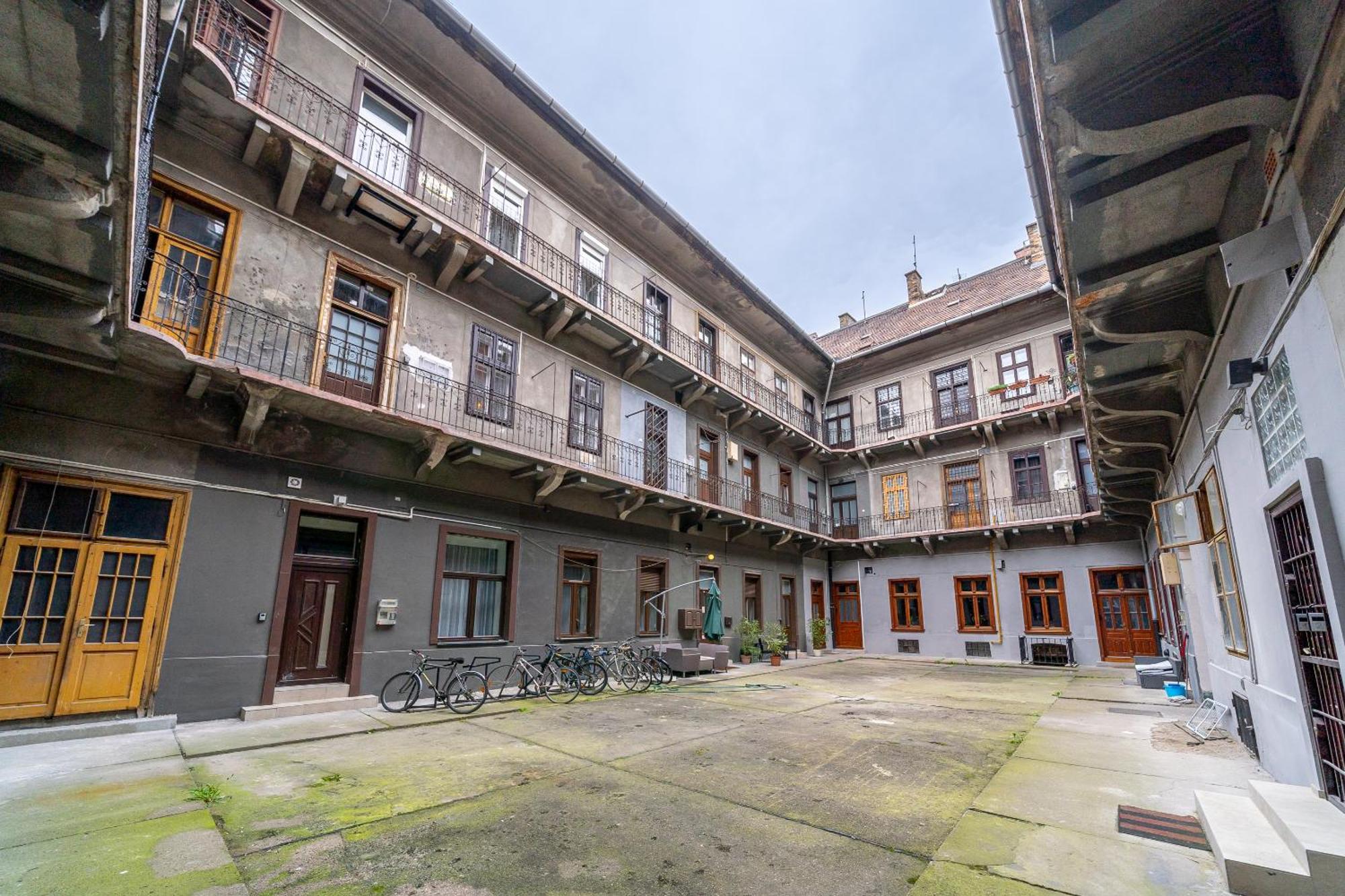 City Center Loft Haven: Modern Elegance Budapest Ngoại thất bức ảnh
